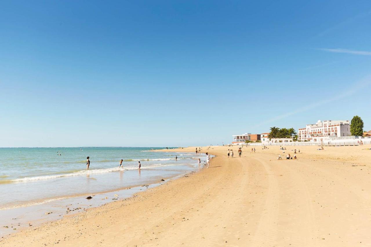 Апартаменты Camping Tranche Sur Mer Angles  Экстерьер фото